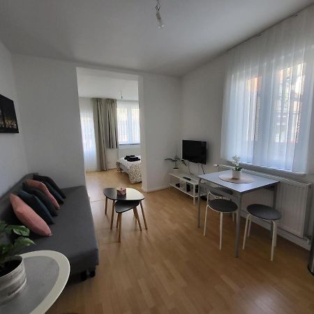 Studio Alicia, Idealement Situe Etterbeek Exterior photo