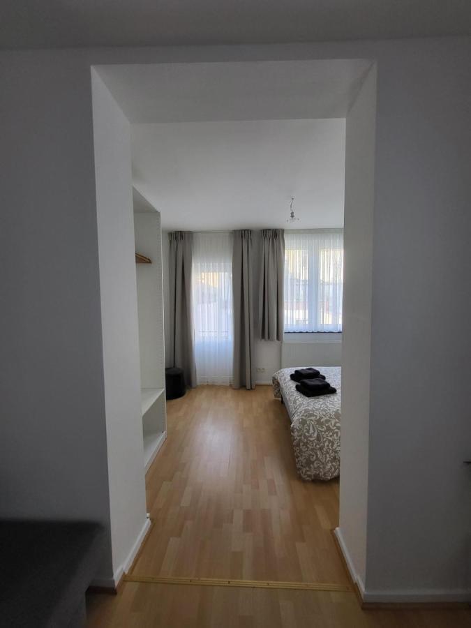 Studio Alicia, Idealement Situe Etterbeek Exterior photo
